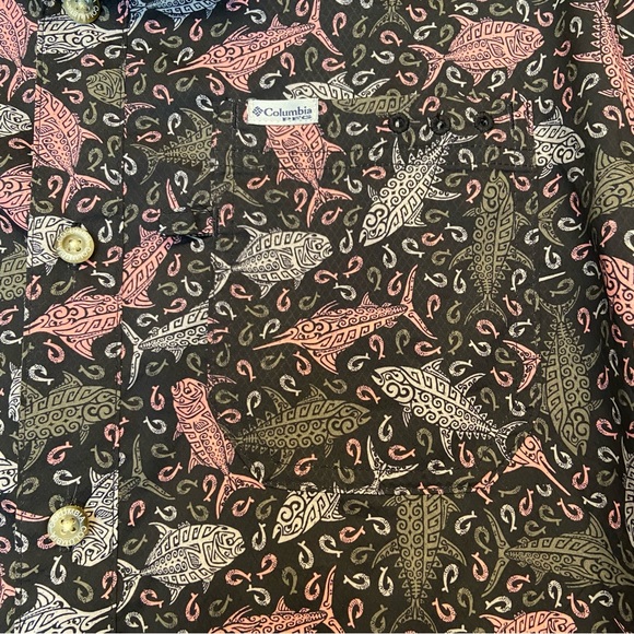 Columbia PFG fishing tuna swordfish print short sleeve shirt - Picture 2 of 7